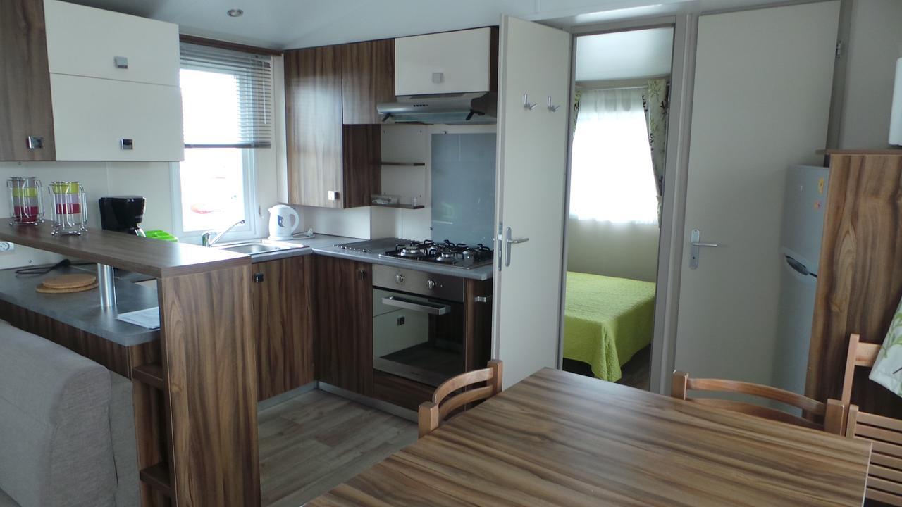 Camping De Kerurus Otel Plounéour-Trez Oda fotoğraf