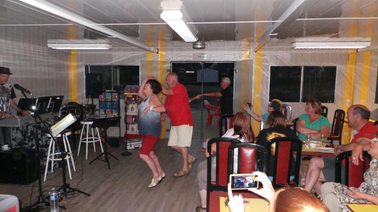 Camping De Kerurus Otel Plounéour-Trez Dış mekan fotoğraf